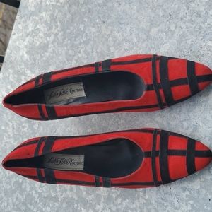 Women's Saks Fifth Avenue Leather Red and Black Size 8.5 Shoes